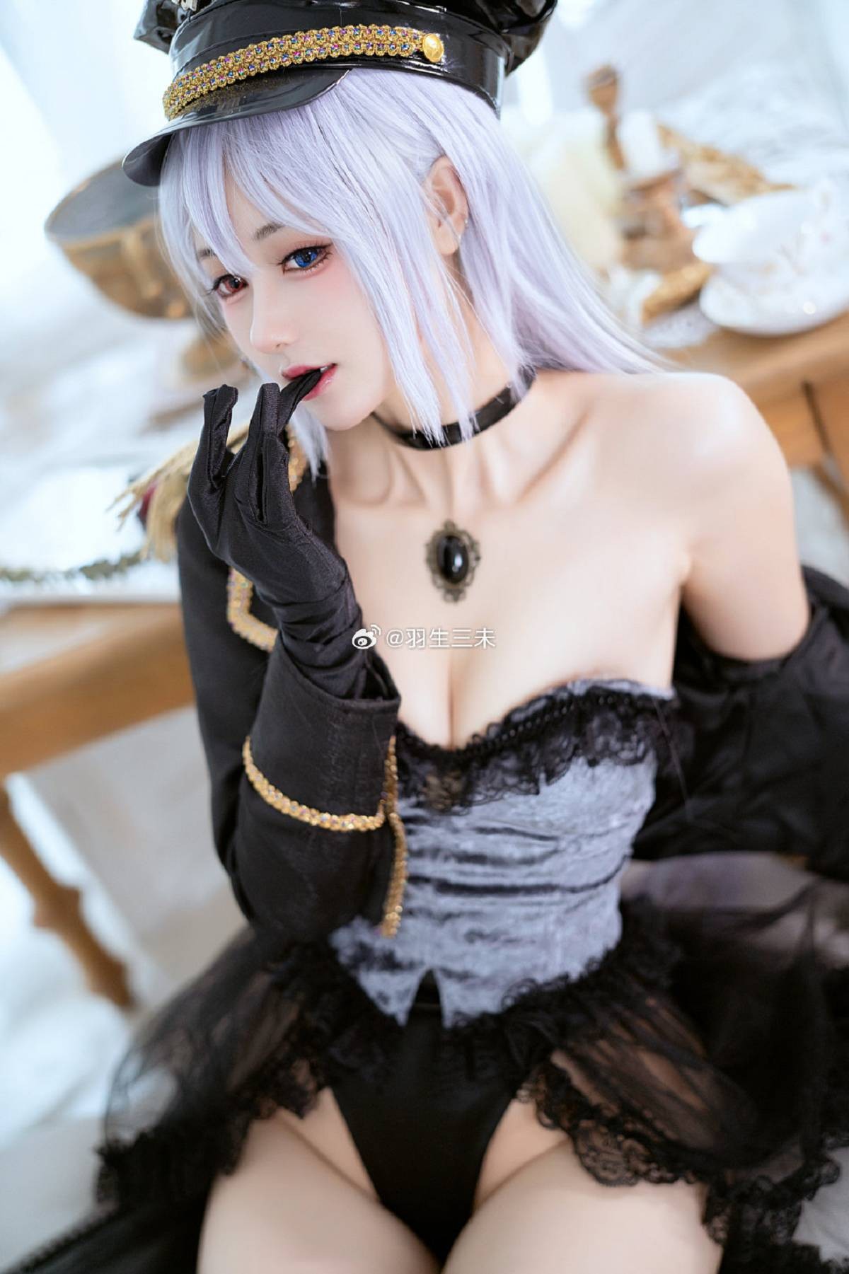 「更衣人偶坠入爱河」黑山梗菜 cosplay 与你坠入爱河 我已情不自禁。