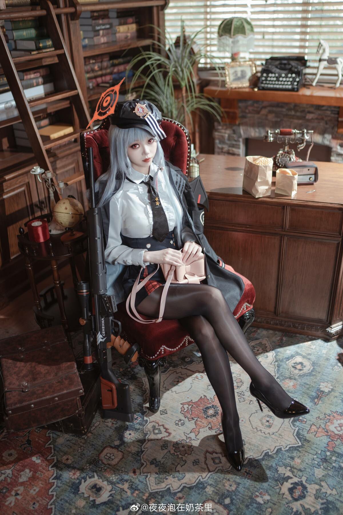 「夜夜泡在奶茶里」蔚蓝档案 黑馆晴奈